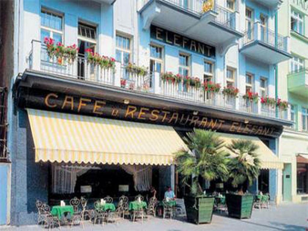 Ea Hotel Elefant Karlsbad Rum bild